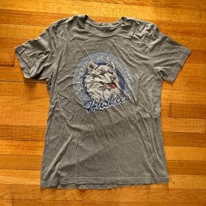 Homefield UConn Huskies VTG Logo (2002-2010) T-Shirt, Men’s Large